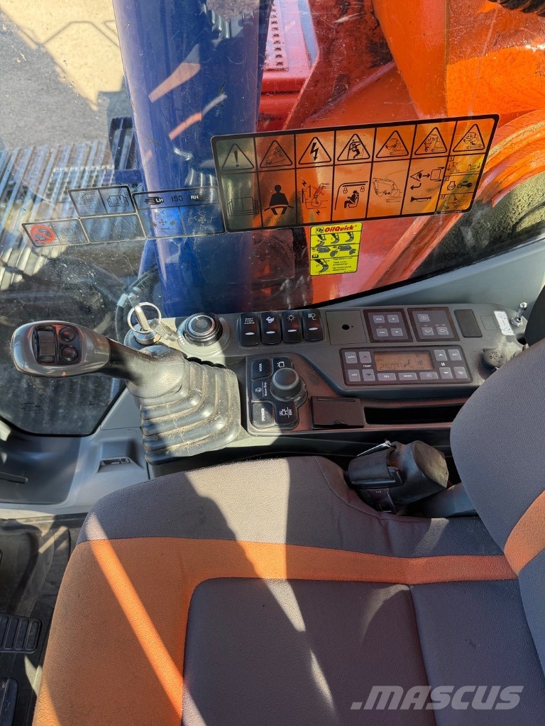 Doosan DX 300 LC-5 Bagri goseničarji