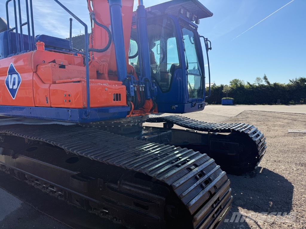 Doosan DX 300 LC-5 Bagri goseničarji