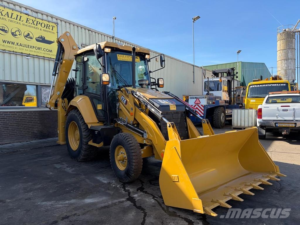 CAT 424 Backhoe Loader - Rock Bucket With Teeth - Side Graaf-laadcombinaties