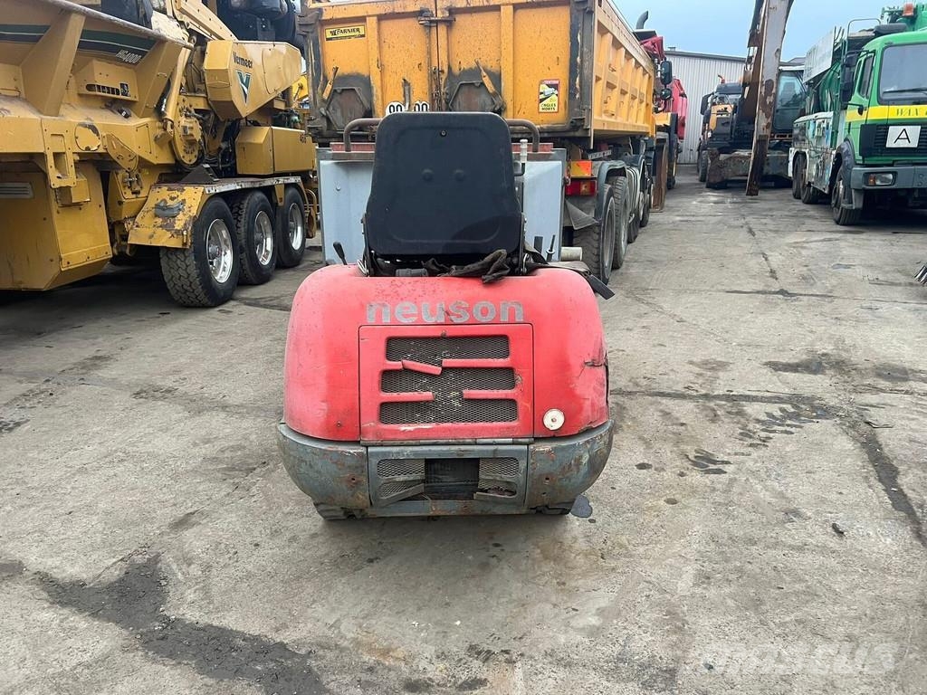 Neuson TD 15 ماكينات منفعة عامة