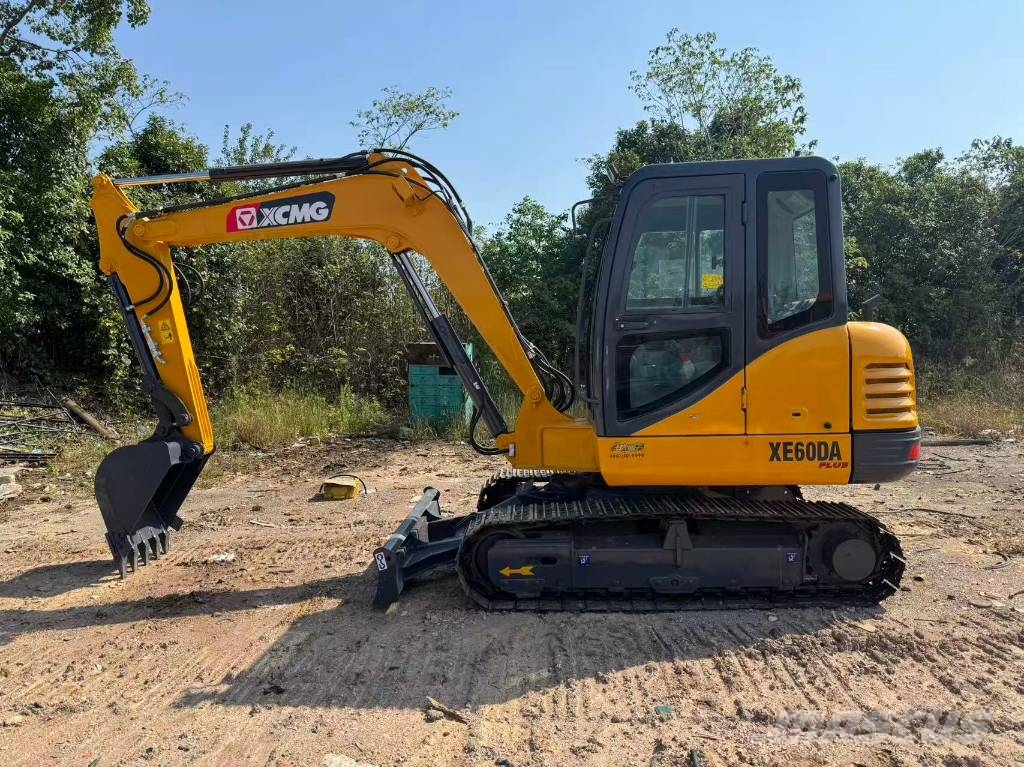 XCMG XE 60 DA 小型挖掘机