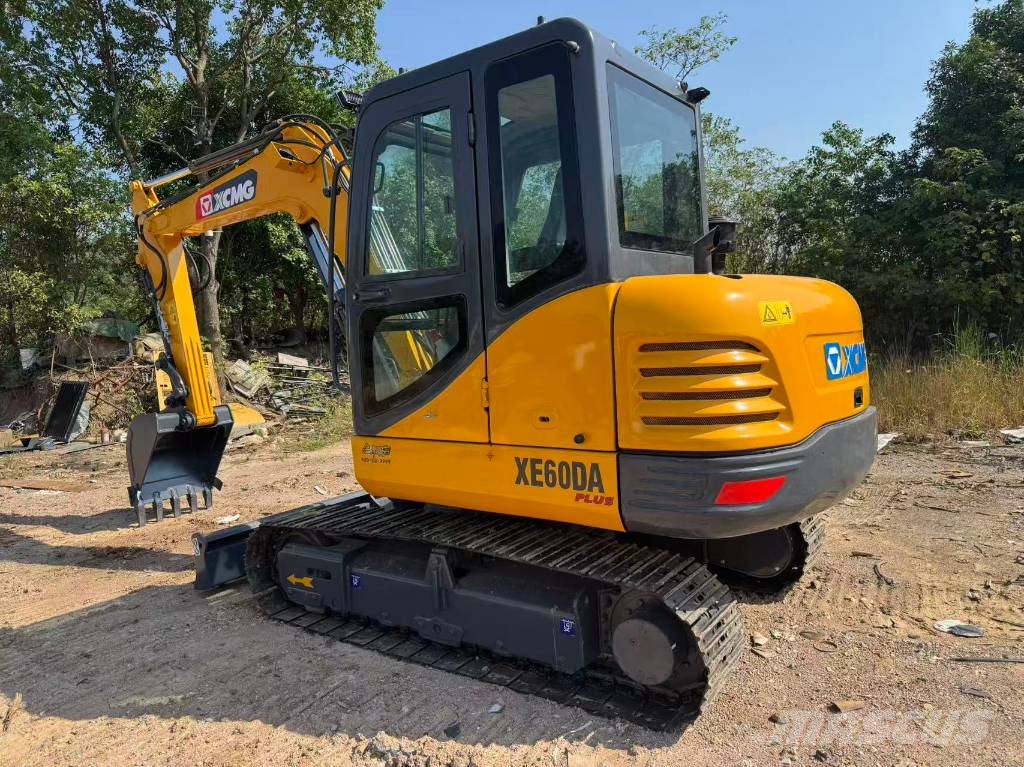 XCMG XE 60 DA 小型挖掘机