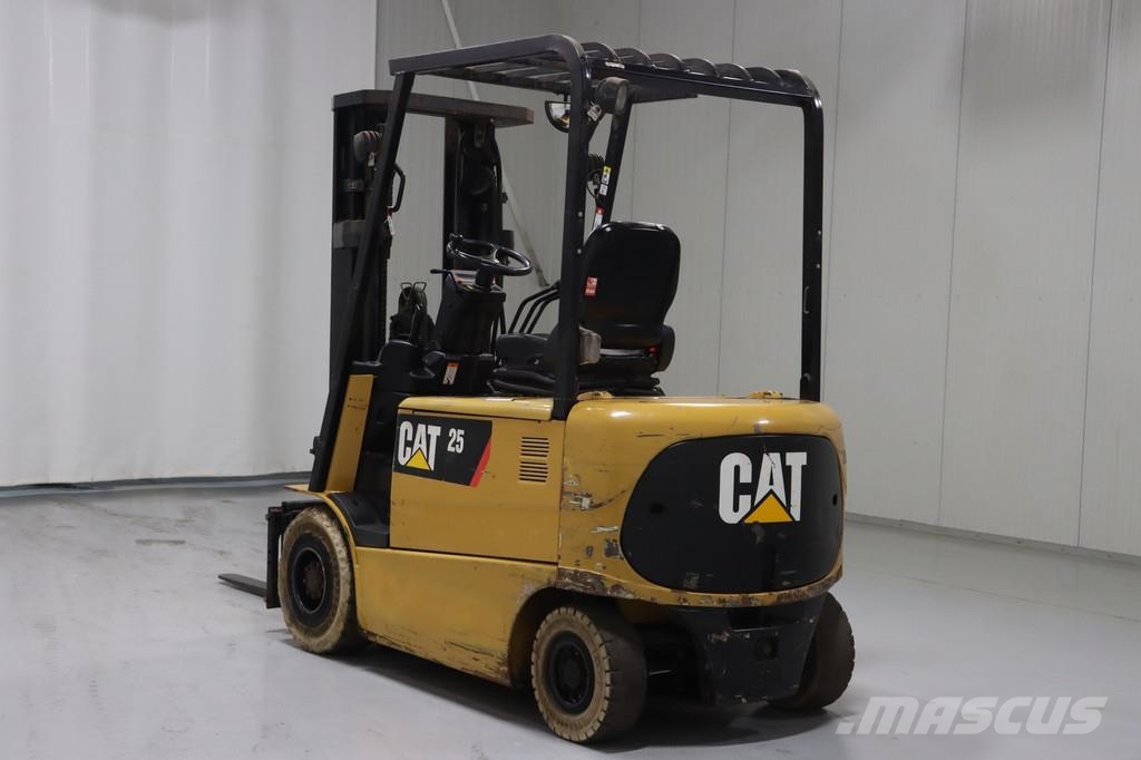 CAT EP25KPAC Elektriske trucker