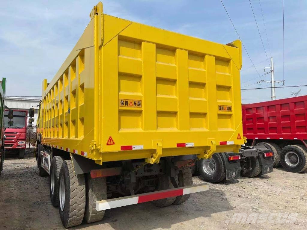 Sinotruk 371HP LHD عربات نقل قلابة للمواقع