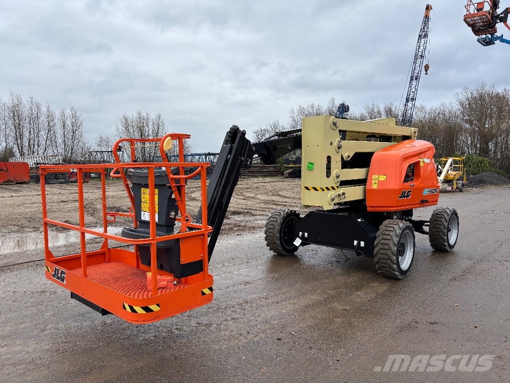 JLG EC 450 AJ Strēles pacēlāji