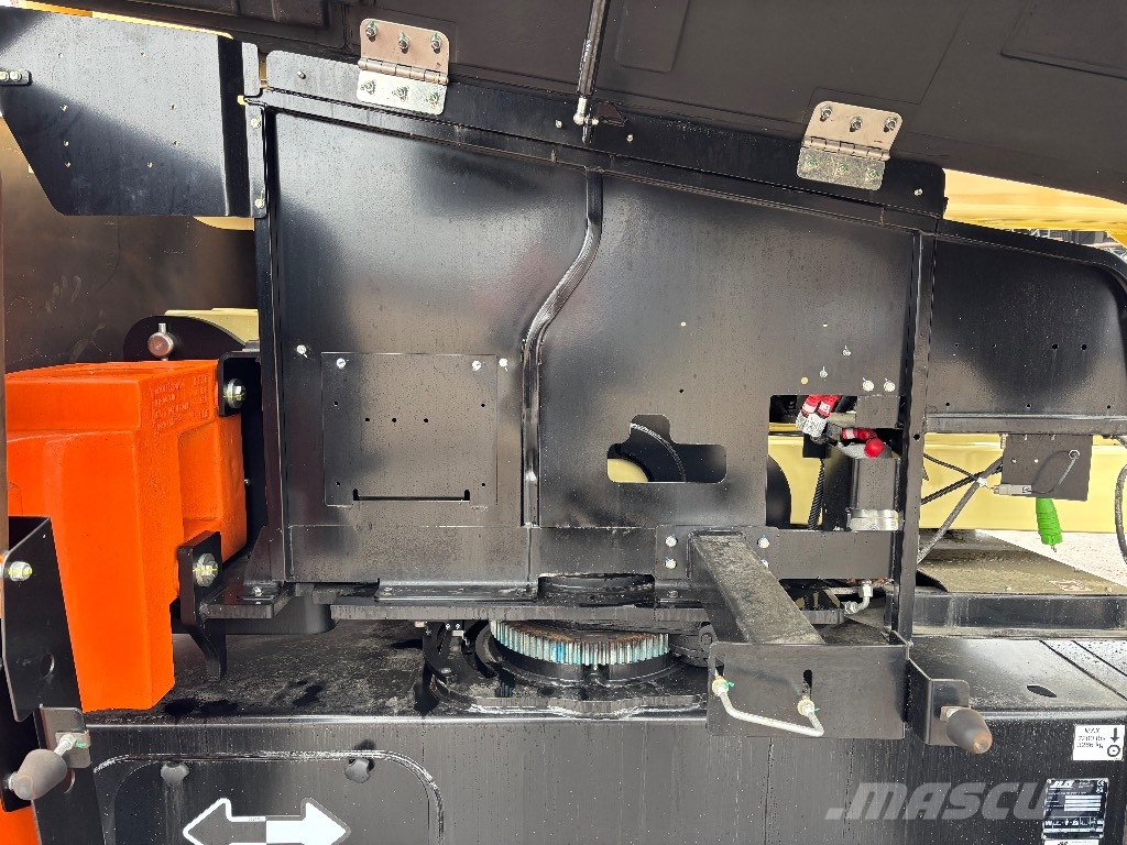 JLG EC 450 AJ Strēles pacēlāji