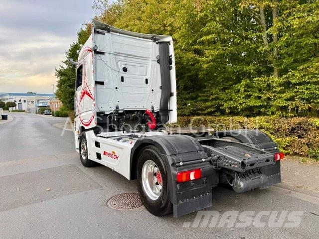 Mercedes-Benz Actros 5 / 1851 StreamSpace/Kipphydraulik/Standkli وحدات الجر