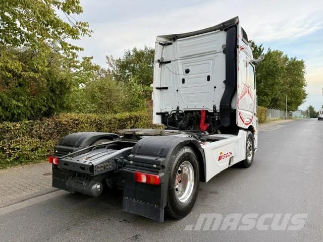Mercedes-Benz Actros 5 / 1851 StreamSpace/Kipphydraulik/Standkli Trekkvogner