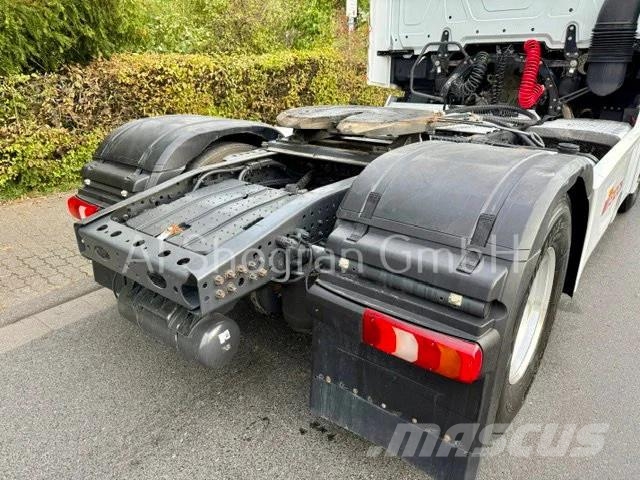 Mercedes-Benz Actros 5 / 1851 StreamSpace/Kipphydraulik/Standkli وحدات الجر