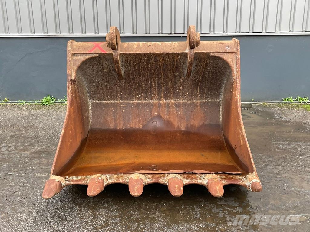 Verachtert Bucket with teeth Buckets