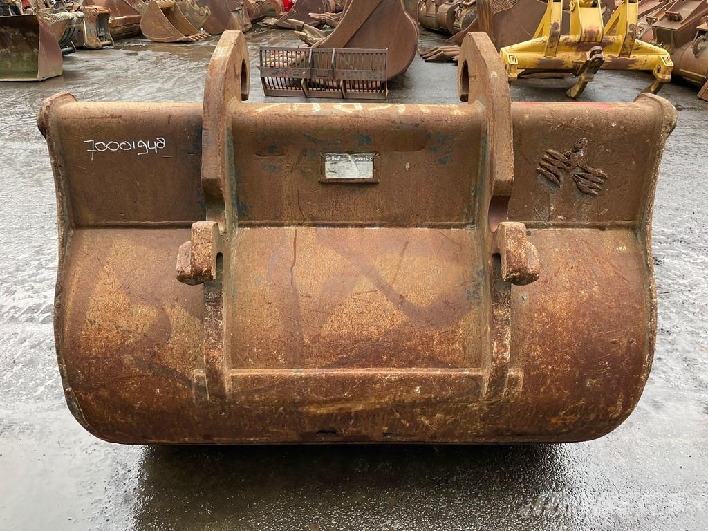 Verachtert Bucket with teeth Buckets