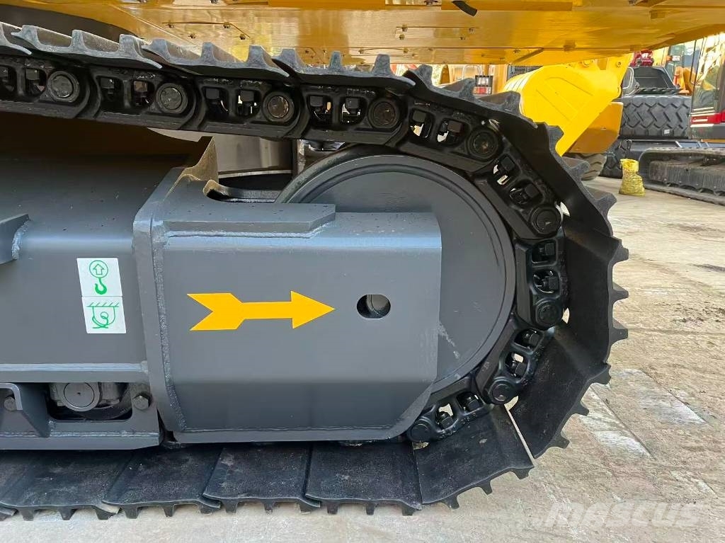 Komatsu PC 360-7 حفارات زحافة