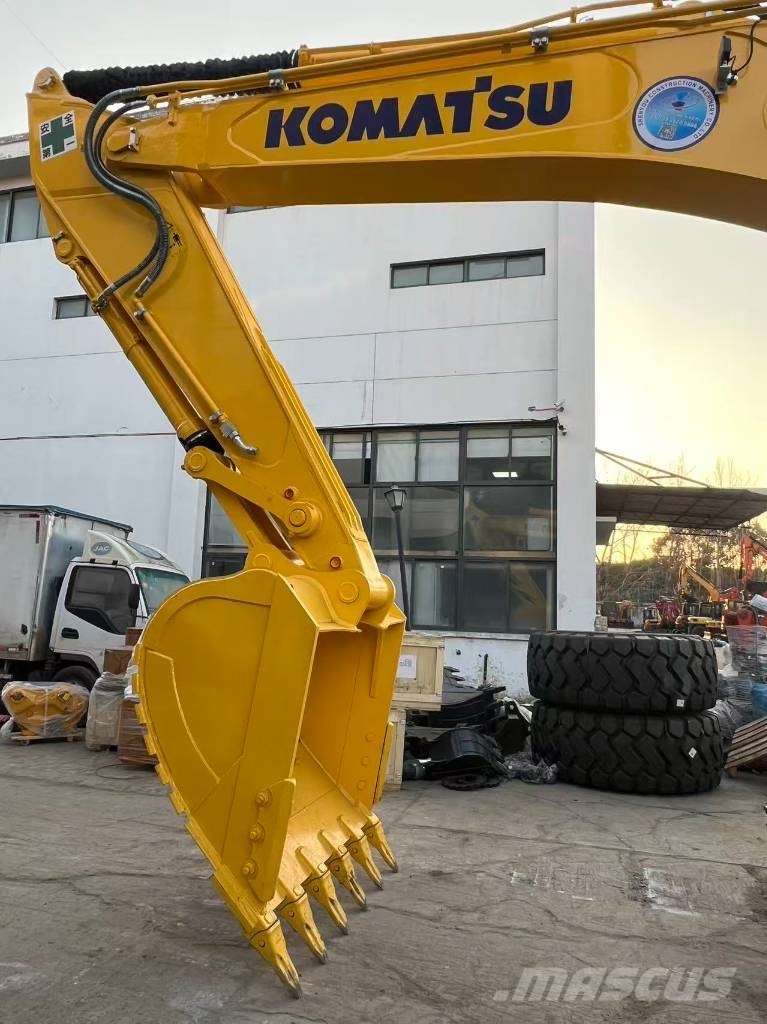 Komatsu PC 360-7 حفارات زحافة