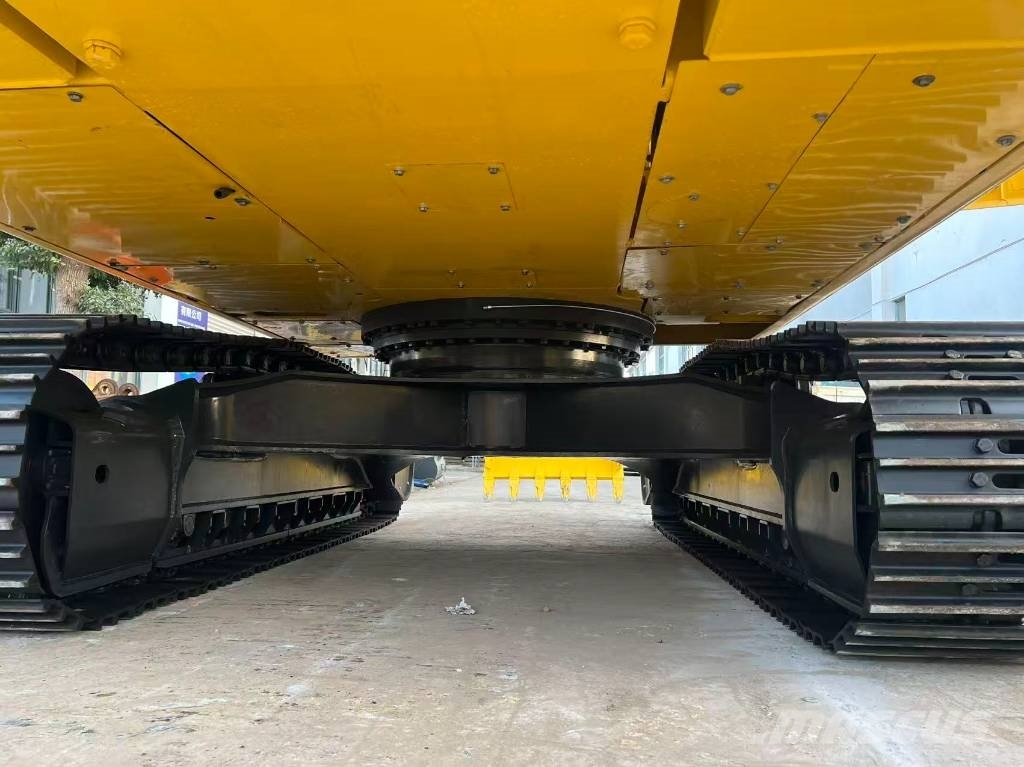 Komatsu PC 360-7 حفارات زحافة
