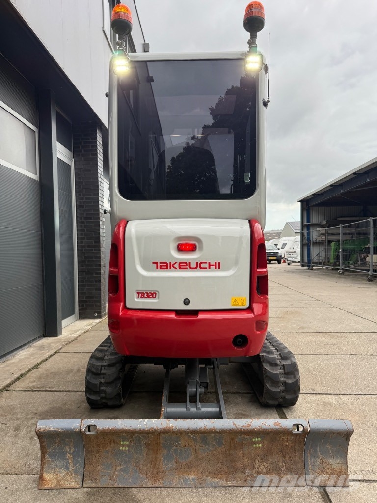 Takeuchi TB 320 Minigraafmachines < 7t