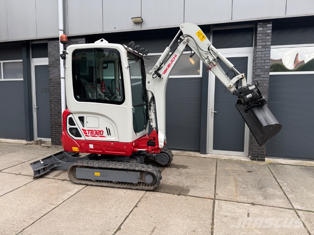 Takeuchi TB 320 Minigraafmachines < 7t