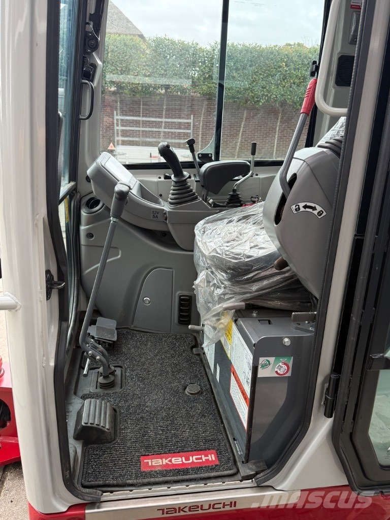 Takeuchi TB 320 Minigraafmachines < 7t
