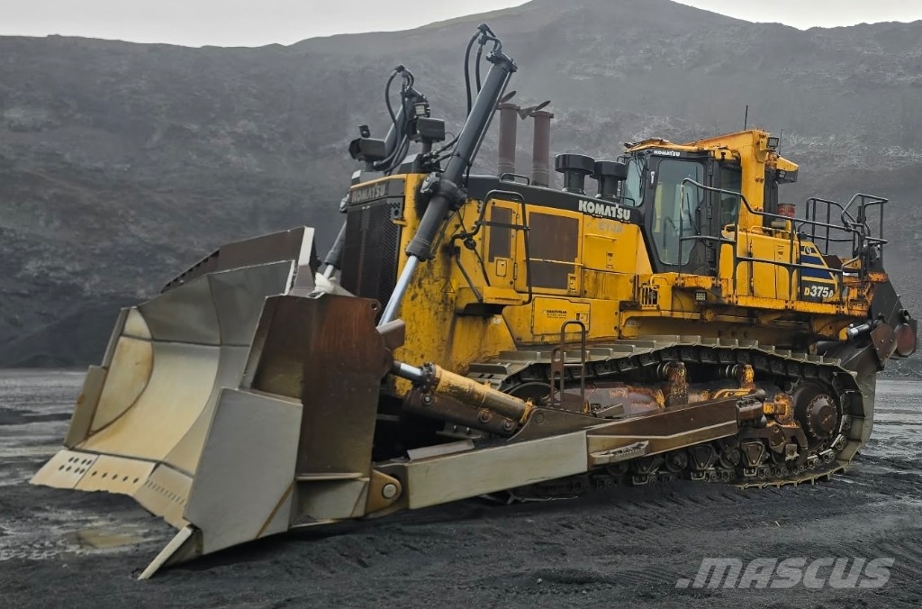 Komatsu D 375 A-8 Bulldozer