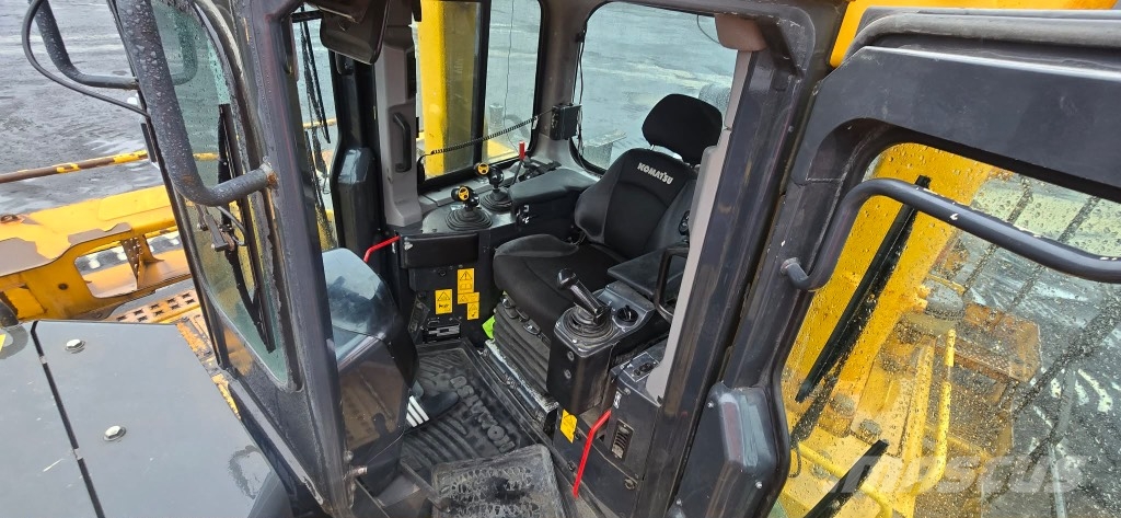Komatsu D 375 A-8 Bulldozer