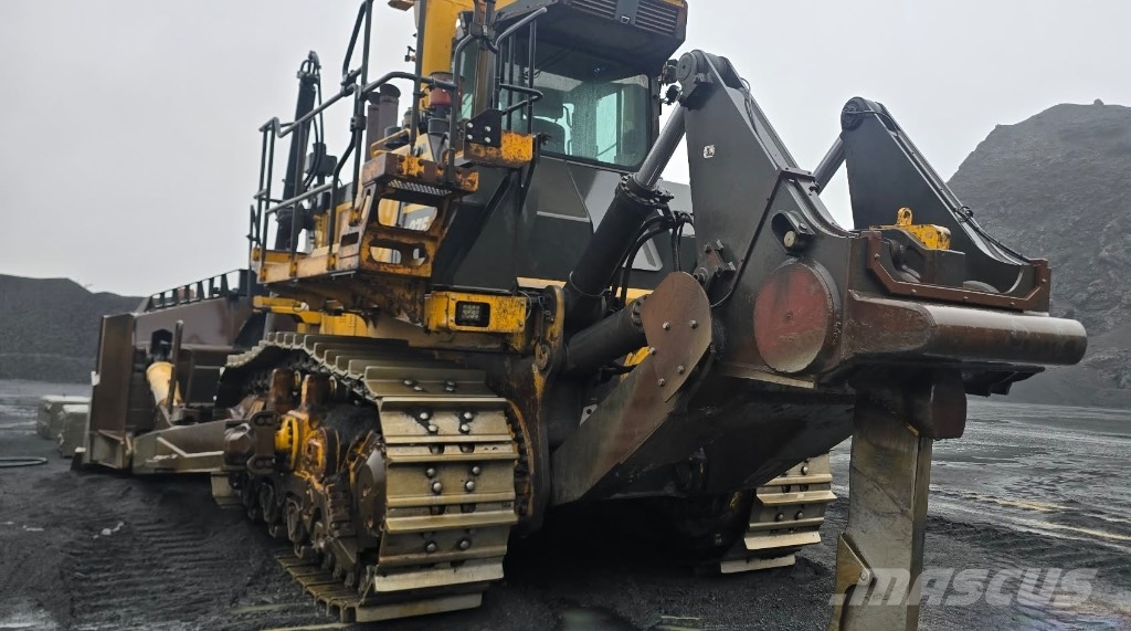 Komatsu D 375 A-8 Bulldozer