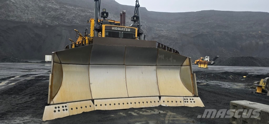 Komatsu D 375 A-8 Bulldozer