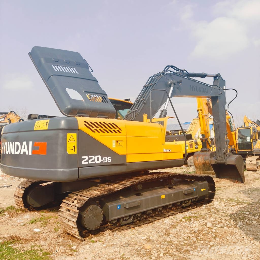 Hyundai R220LC-9S Bageri guseničari