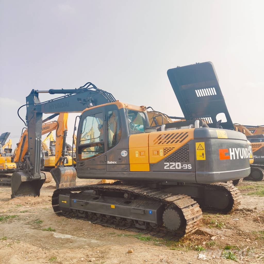 Hyundai R220LC-9S Bageri guseničari