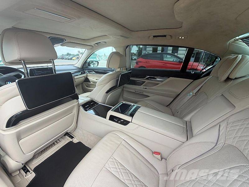 BMW 750Li xDrive G12 Coches