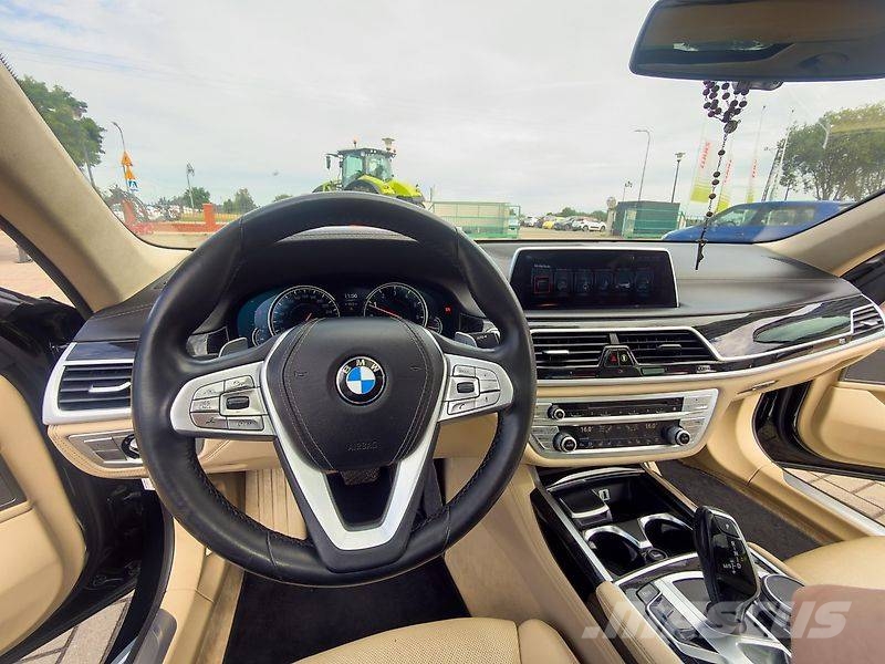 BMW 750Li xDrive G12 Coches