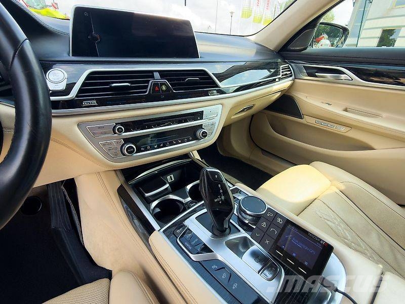 BMW 750Li xDrive G12 Coches