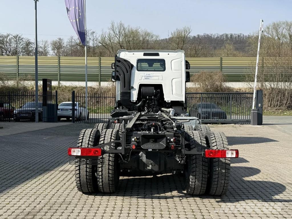 Renault K480 K480 8X4 MultiLift 25s61 Koukkulava kuorma-autot