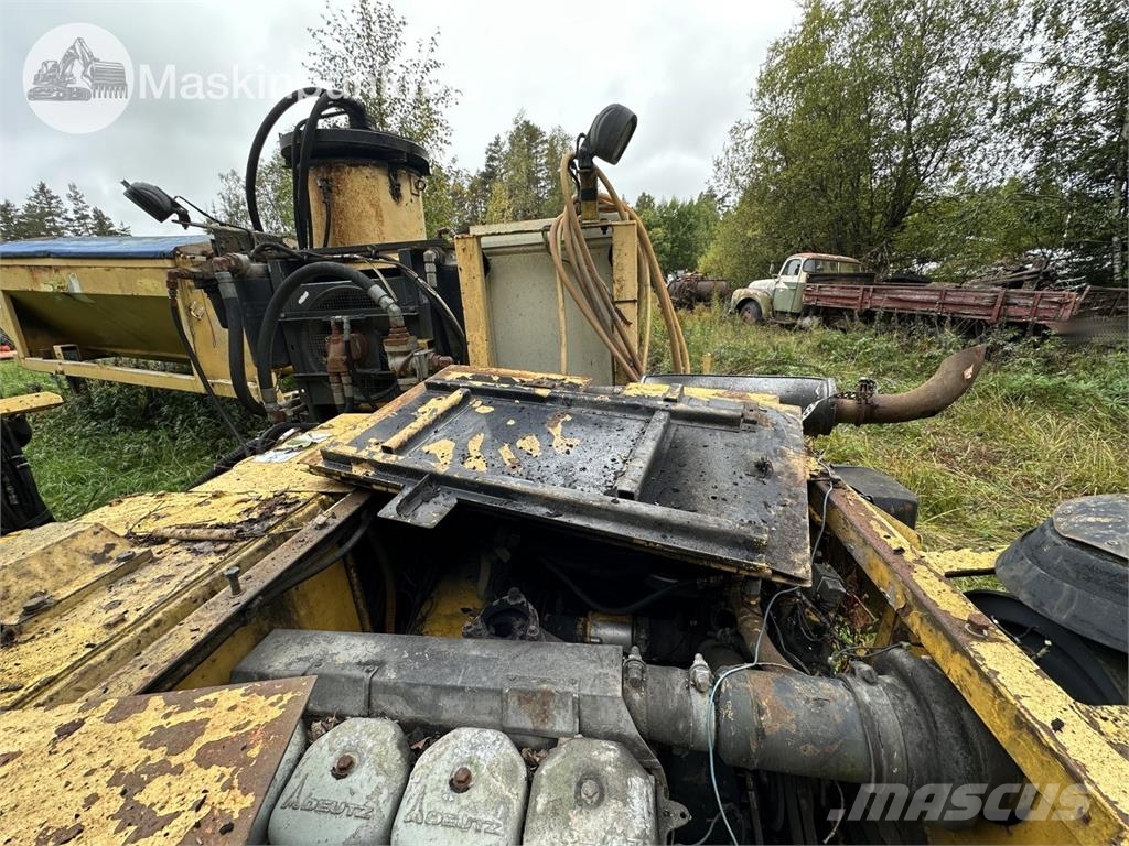 Atlas Copco ROC 410 HC Underground Cable Bolters