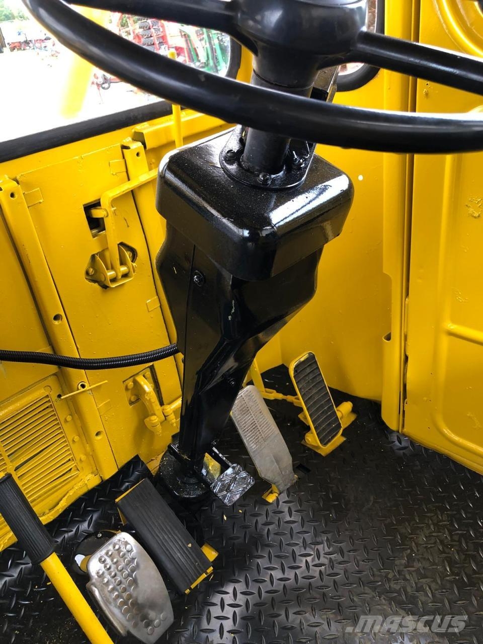 Kirovets K700A V8 Traktorit