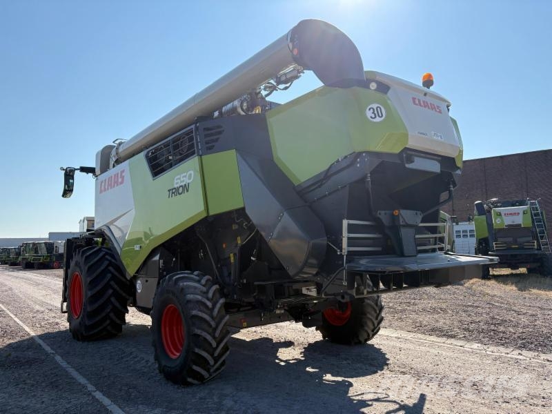 CLAAS TRION 650 Combine harvesters