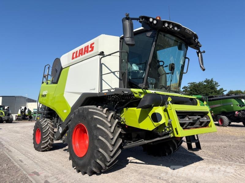 CLAAS TRION 650 Combine harvesters