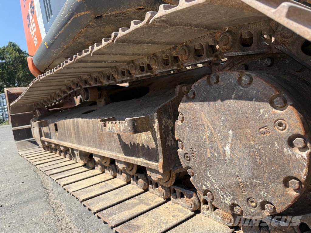 Hitachi ZX 135 US-3 Koparki gąsienicowe
