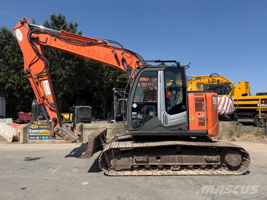 Hitachi ZX 135 US-3 Koparki gąsienicowe