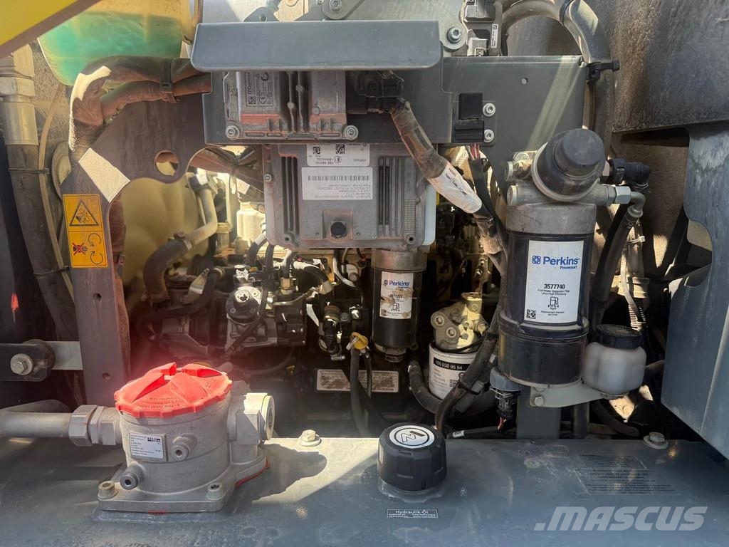 Wacker Neuson WL60 لوادر بعجل
