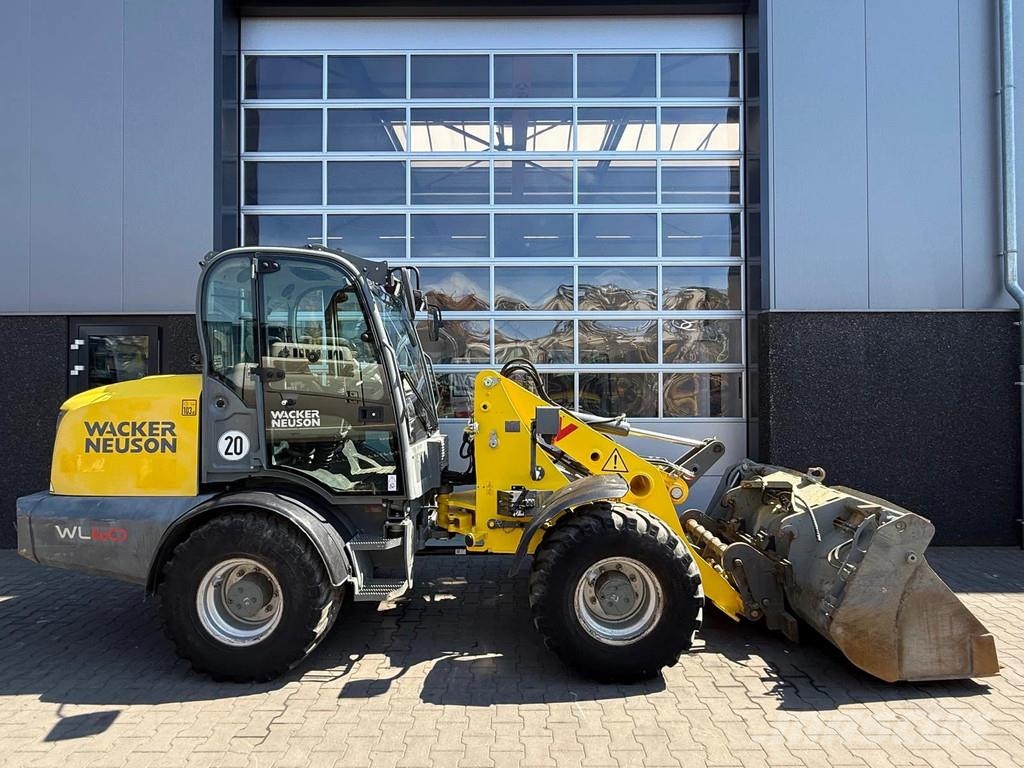 Wacker Neuson WL60 لوادر بعجل