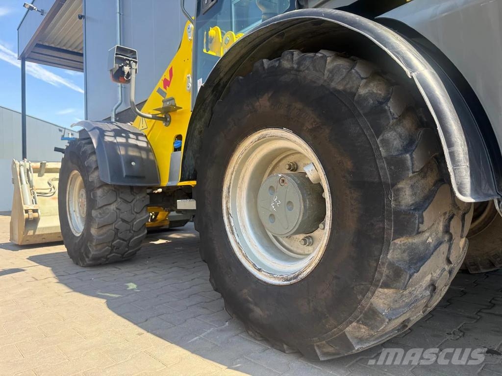 Wacker Neuson WL60 لوادر بعجل