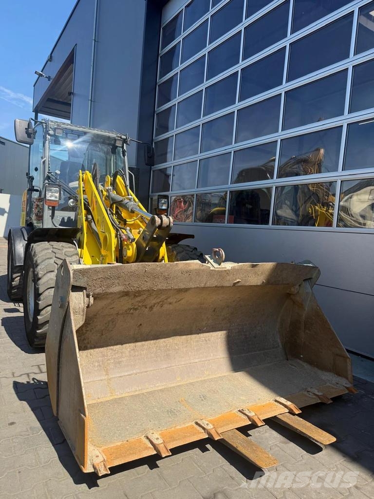 Wacker Neuson WL60 لوادر بعجل