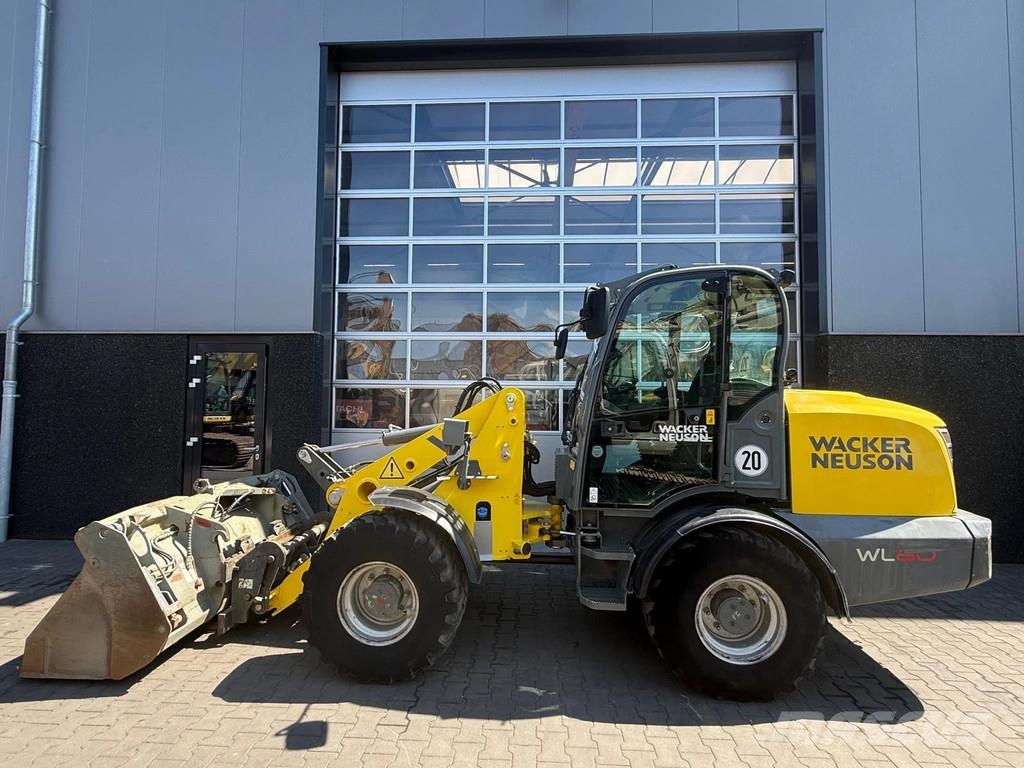Wacker Neuson WL60 لوادر بعجل