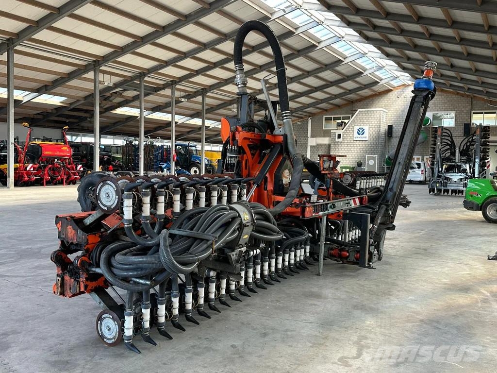 Schouten SP 12260 معدات توزيع السماد العضوي