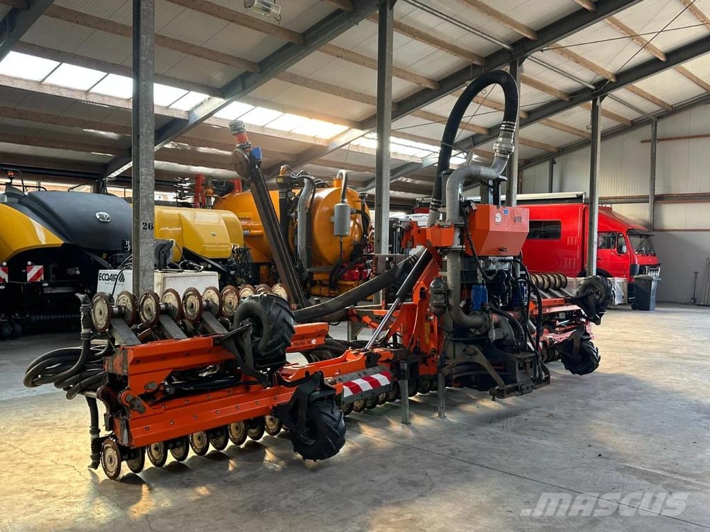 Schouten SP 12260 معدات توزيع السماد العضوي