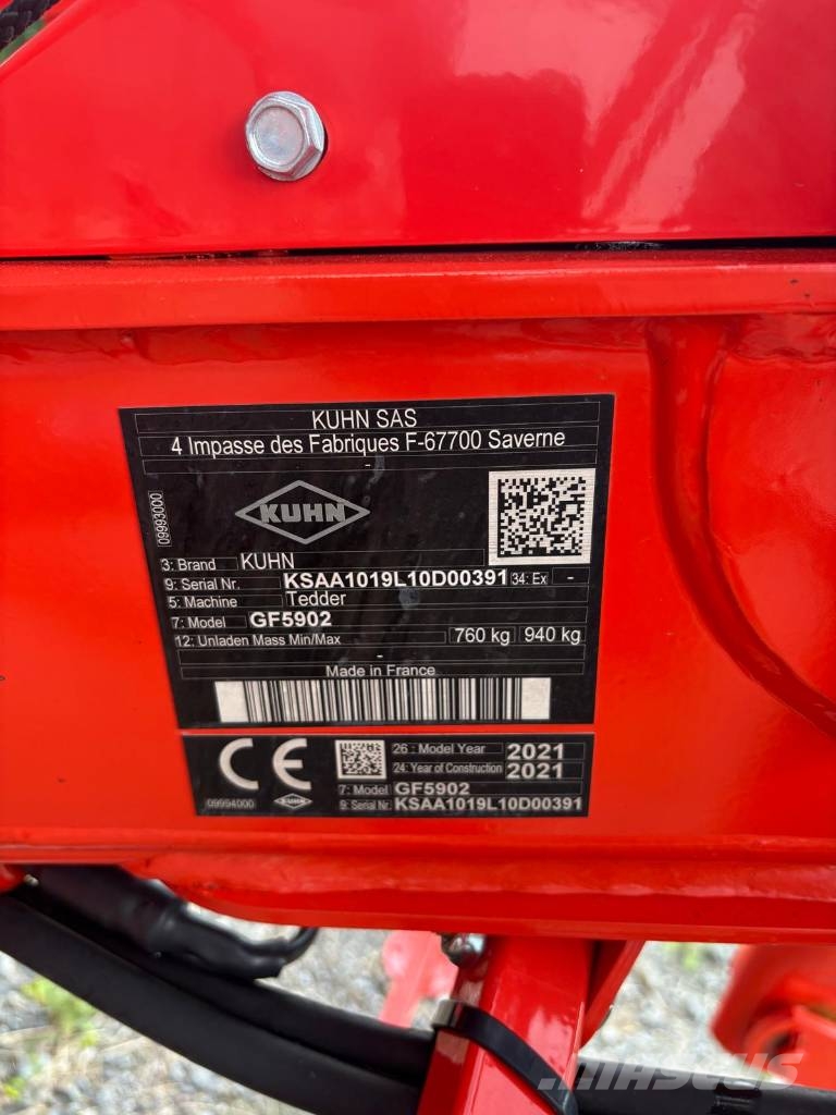 Kuhn GF 5902 Pöyhimet ja haravat