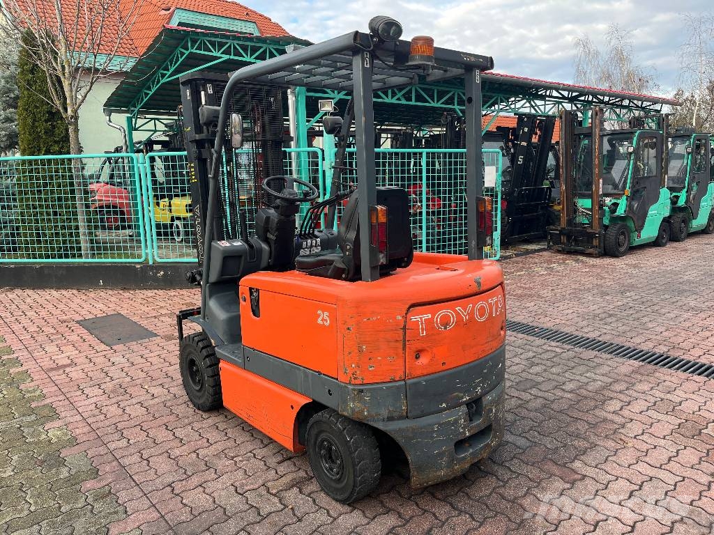Toyota 6FB25 V-4225 IO Electric forklifts