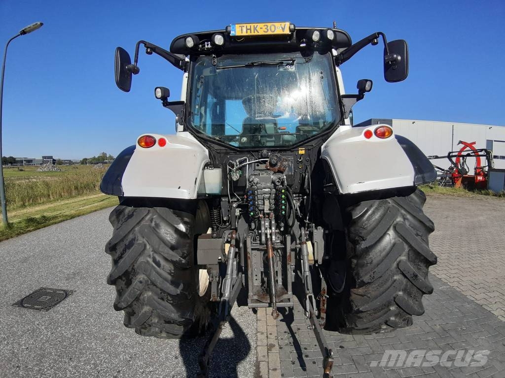 Valtra N143 Direct TwinTrac Tractores