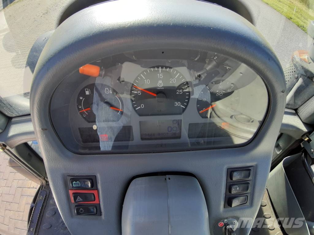 Valtra N143 Direct TwinTrac Tractores