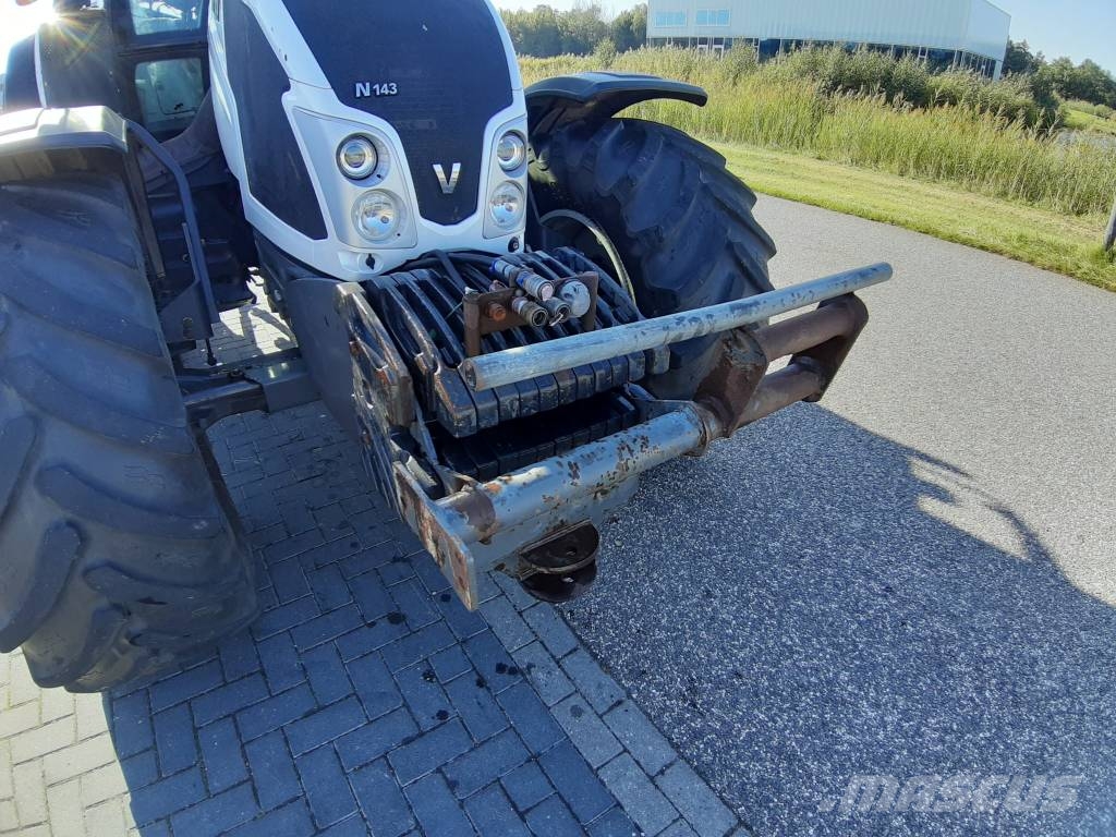 Valtra N143 Direct TwinTrac Tractores