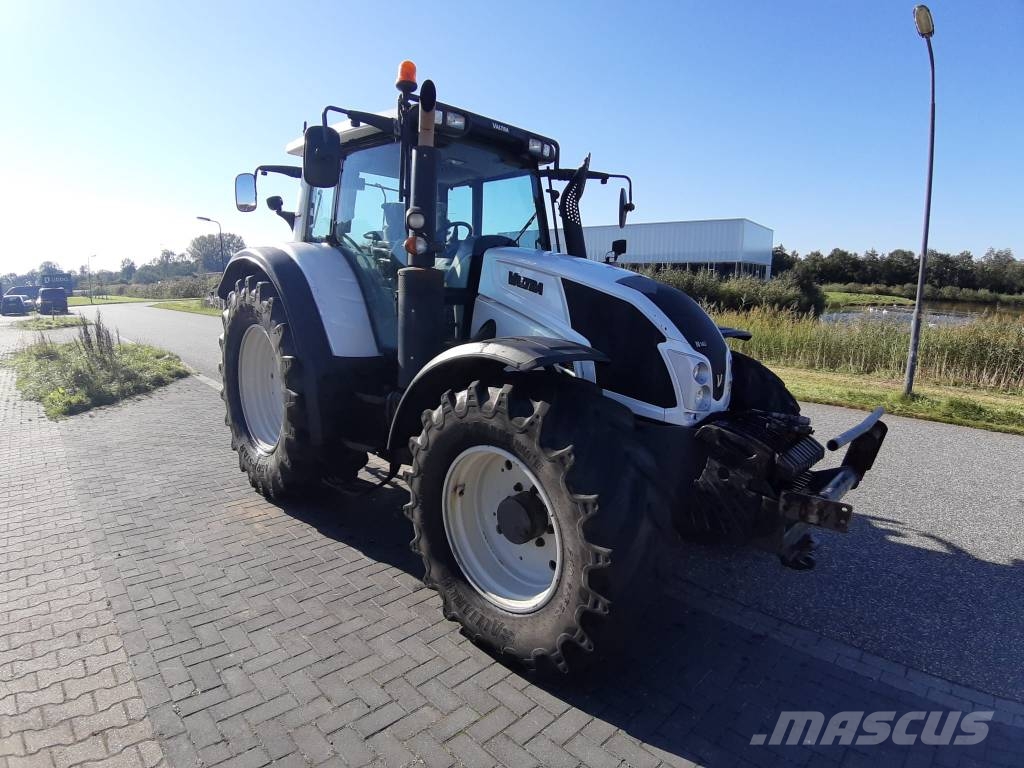 Valtra N143 Direct TwinTrac Tractores